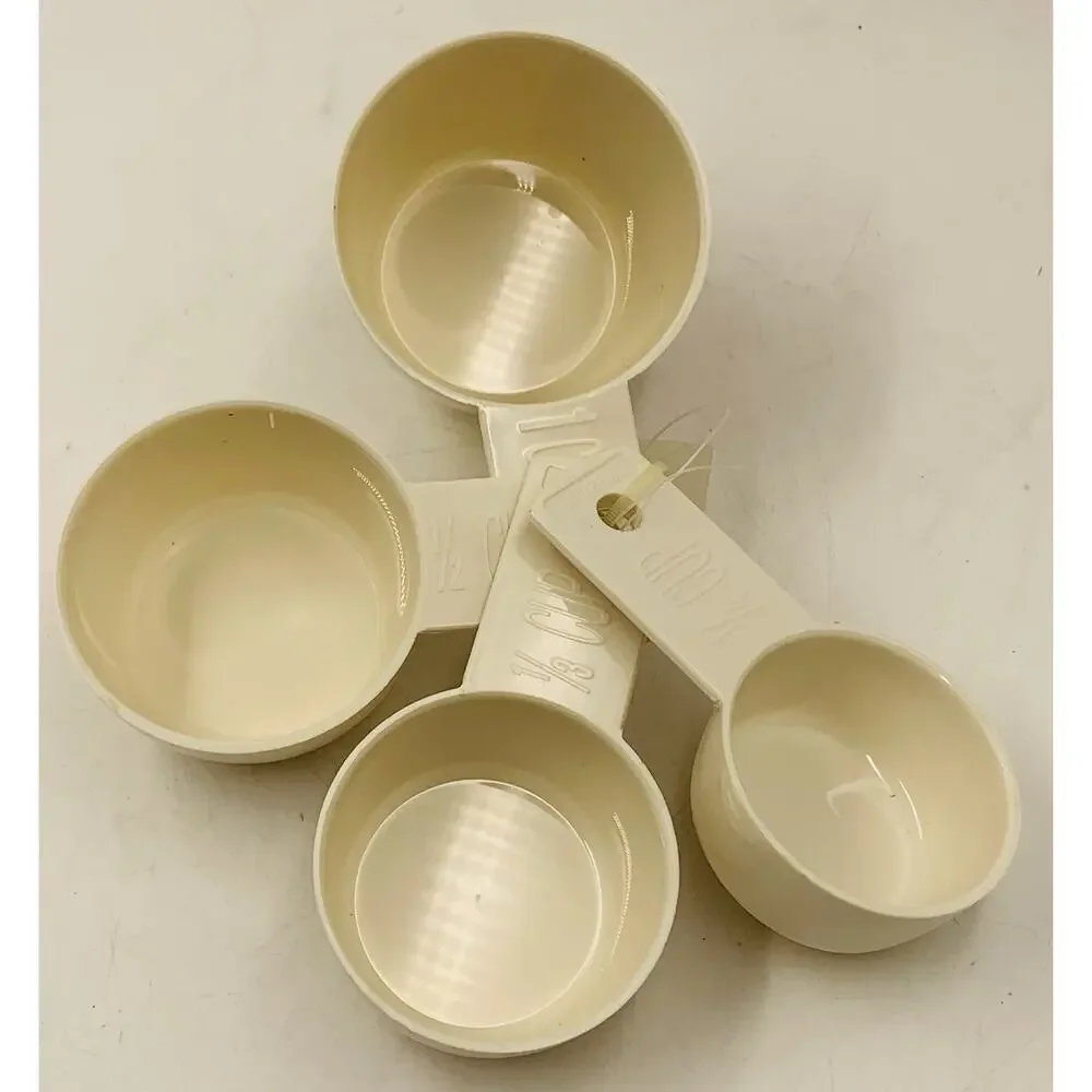 Vintage 1999 PYREX Accessories MEASURING CUP Set NOS White